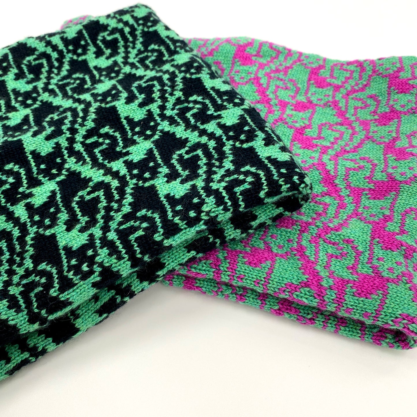 Cat Killer Snood - Pink & Green